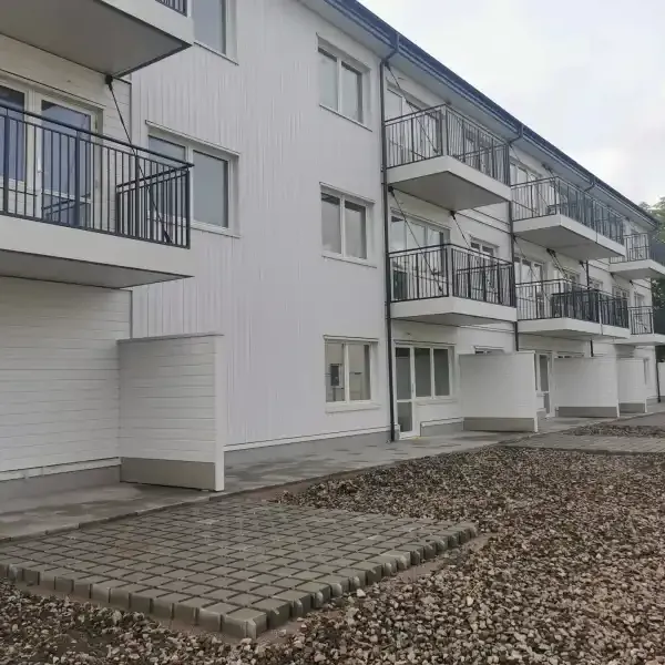Przykładowe realizacje budynków modułowych drewnianych